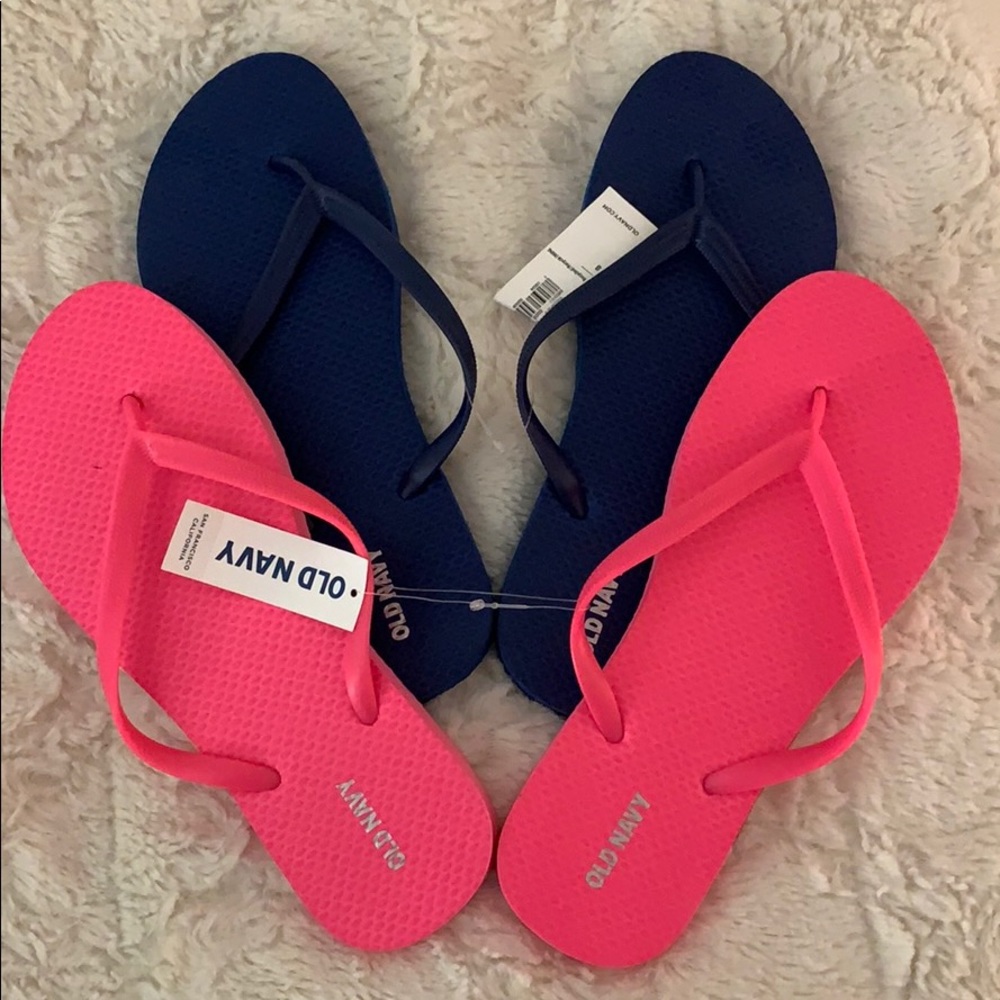 NWT flip flops 3 pairs! Navy, pink, white